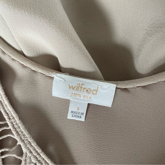 Elegant Cream Lace-Detail Dress - Picture 7 of 7